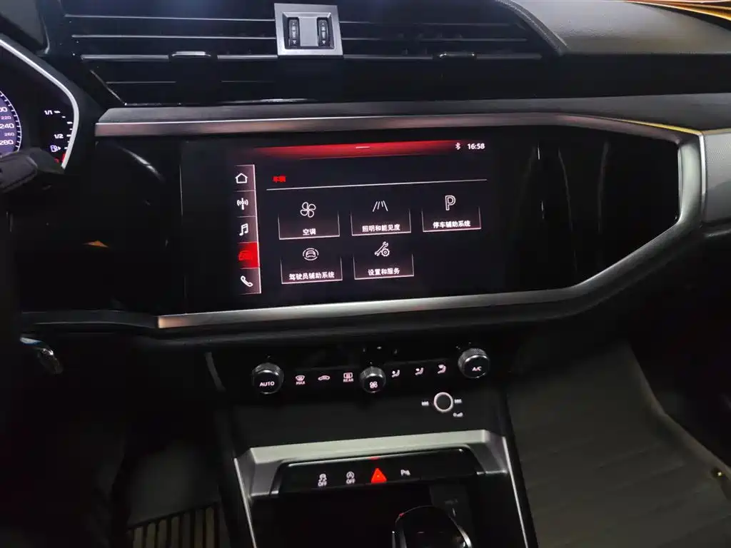 Audi Q3 2019 35 TFSI Progressive Sport фото 9