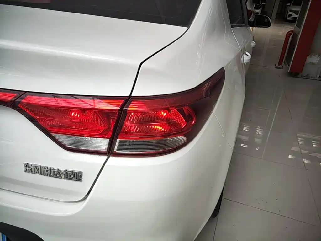 Kia K2 2018 2017 Sedan 1.4L AT GLS
