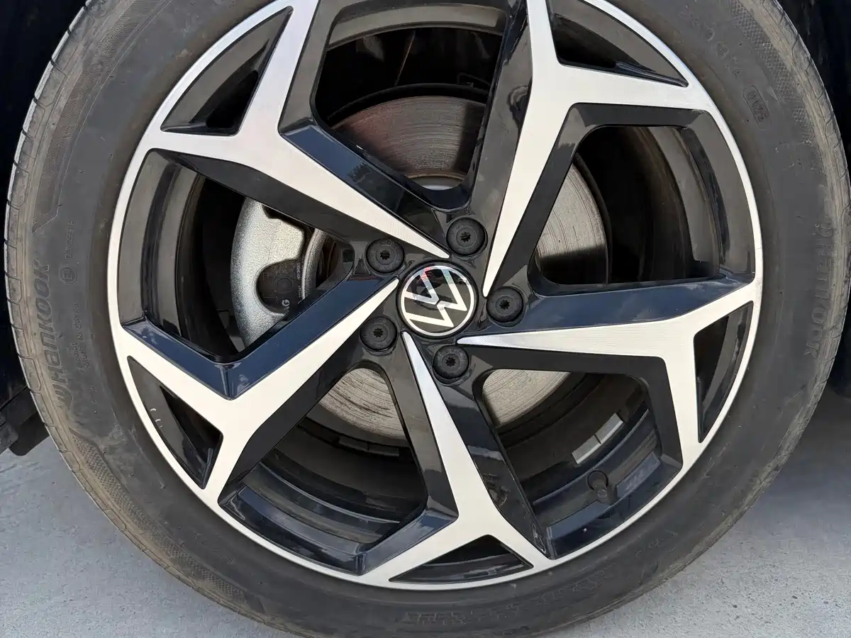 Фото 4 - Volkswagen Passat