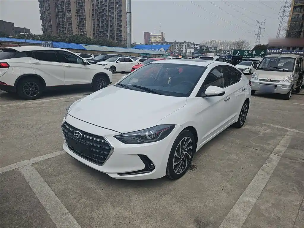 Hyundai Elantra 2019 1.5L CVT Smart Elite фото 2