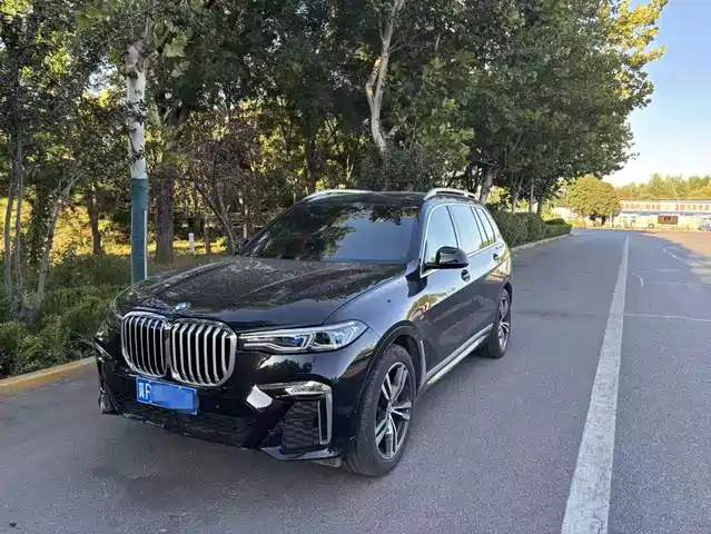 BMW X7 xDrive40i, Престиж, M Спорт-пакет