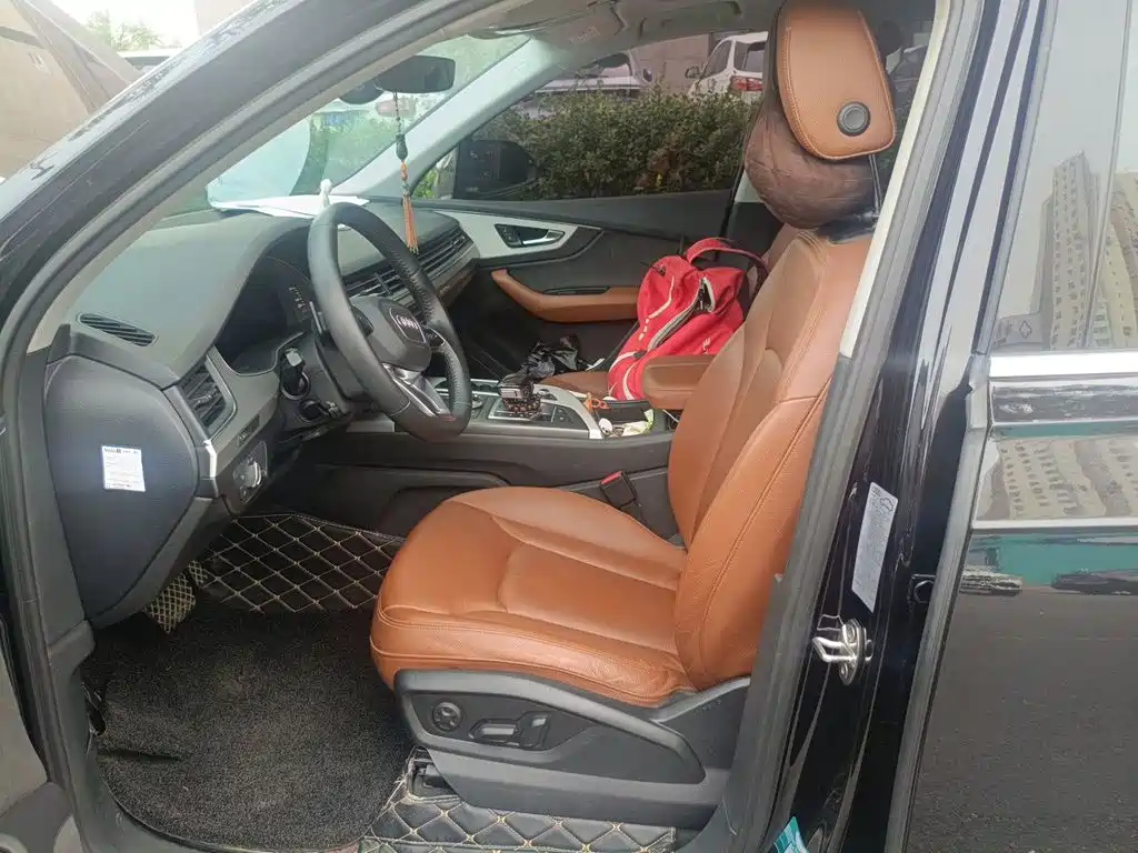 Photo 16 - Audi Q7