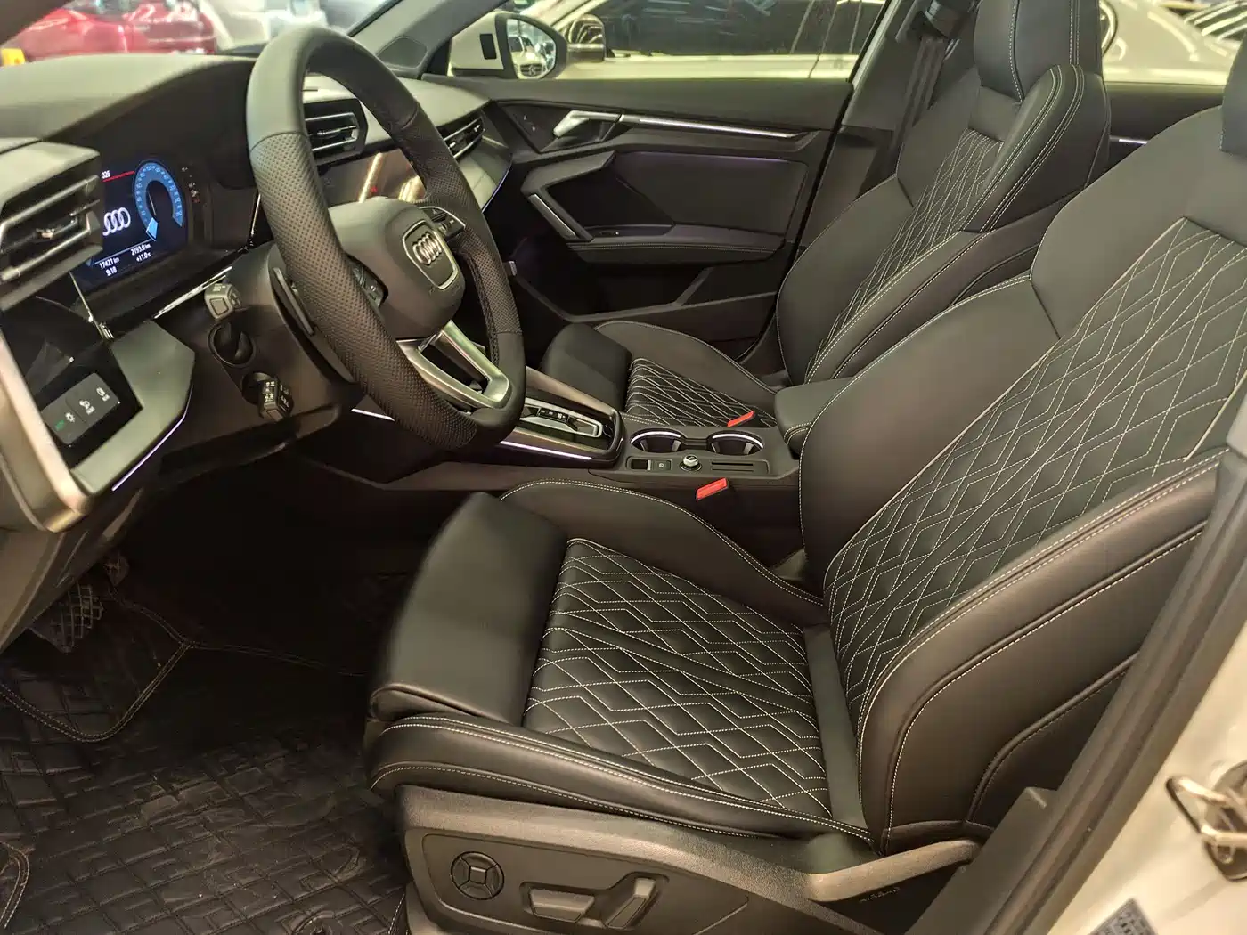 Audi A3 2025 Sportback 35TFSI Flying Premium фото 7