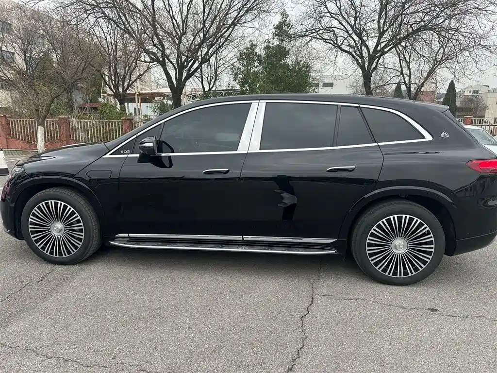 MERCEDES-BENZ MAYBACH EQS SUV