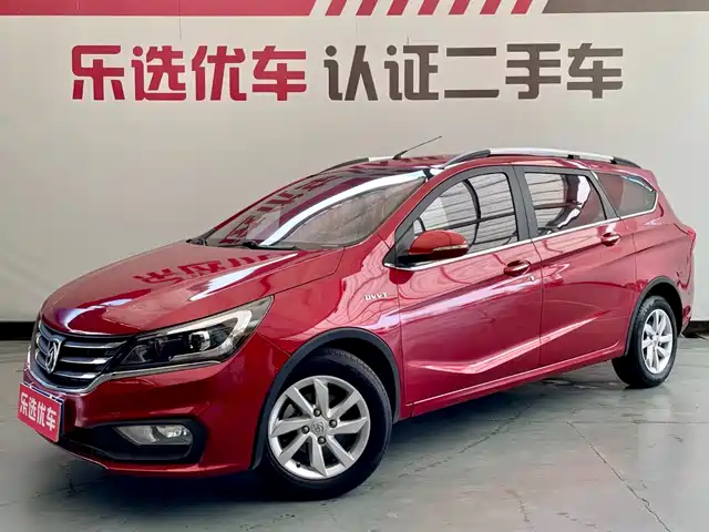 Baojun Baojun 310W 2017 1.5L Manual Fashion Edition (China V)