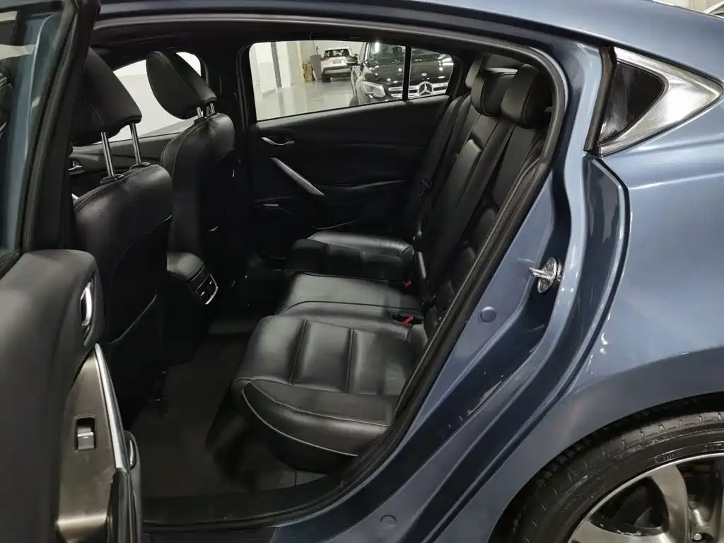Photo 15 - Mazda Atenza
