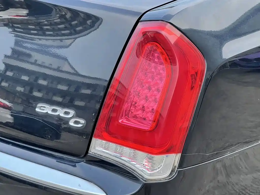 Chrysler 300C (Import) 2016 2016 3.0L Beyond Edition
