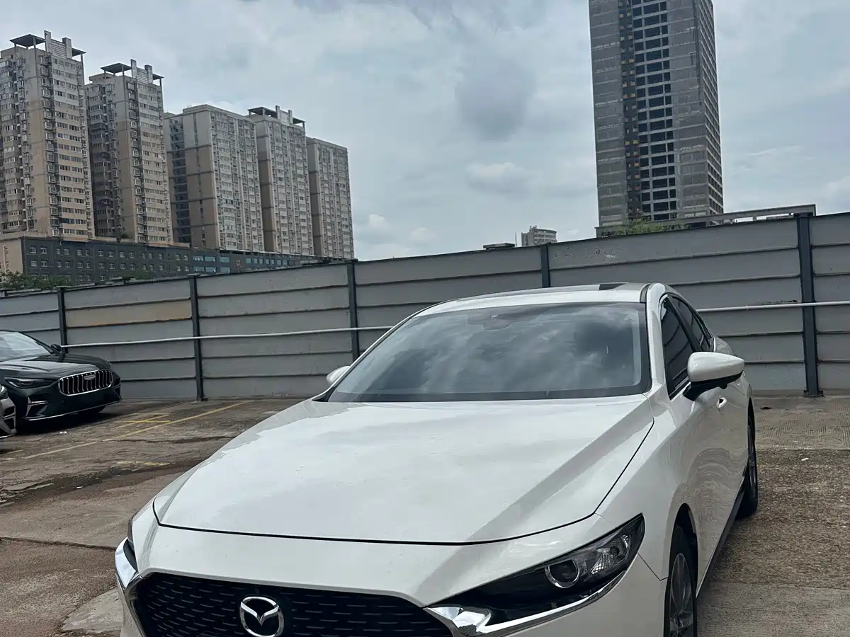 Mazda 3 Axela 2020 1.5L Automatic Zhi Xing Edition