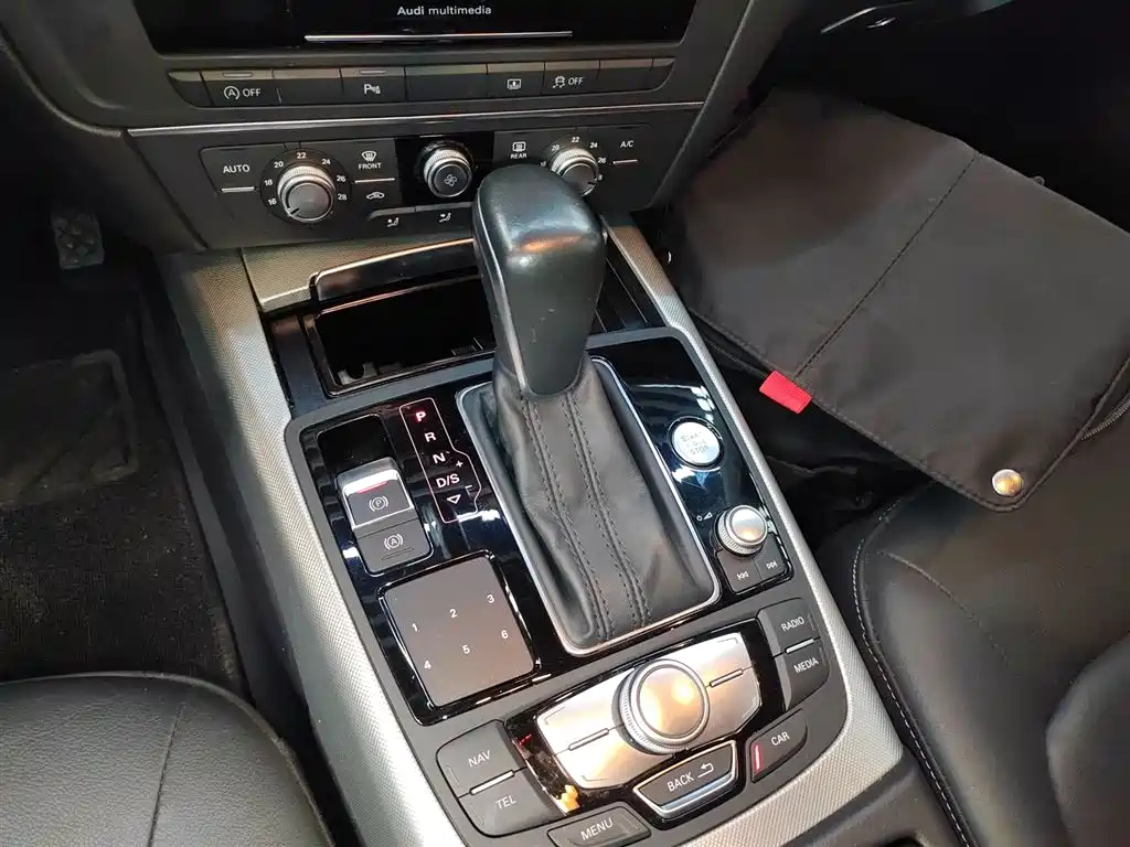 Audi A6L 2018 Model 35 TFSI Collector's Edition фото 14