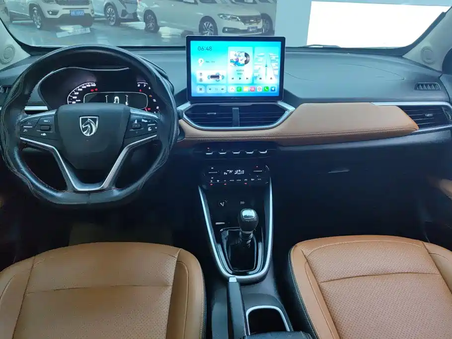 Baojun 510 2018 2017 1.5L Manual Luxury