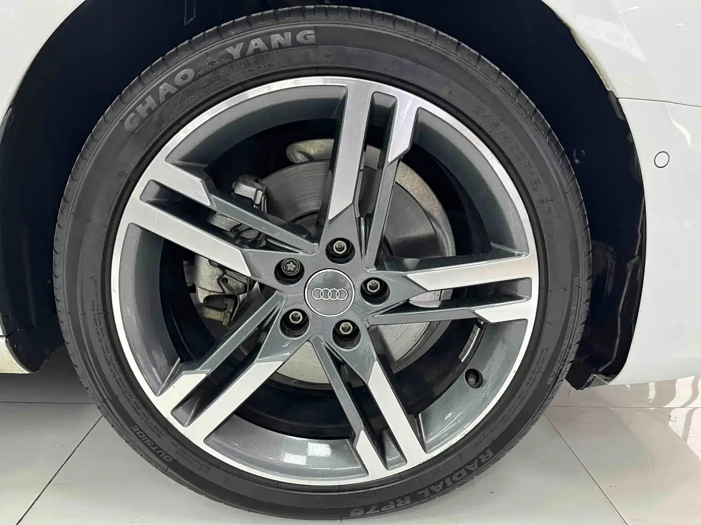 Audi A4L 2020 40 TFSI Fashion Dynamic Edition фото 16