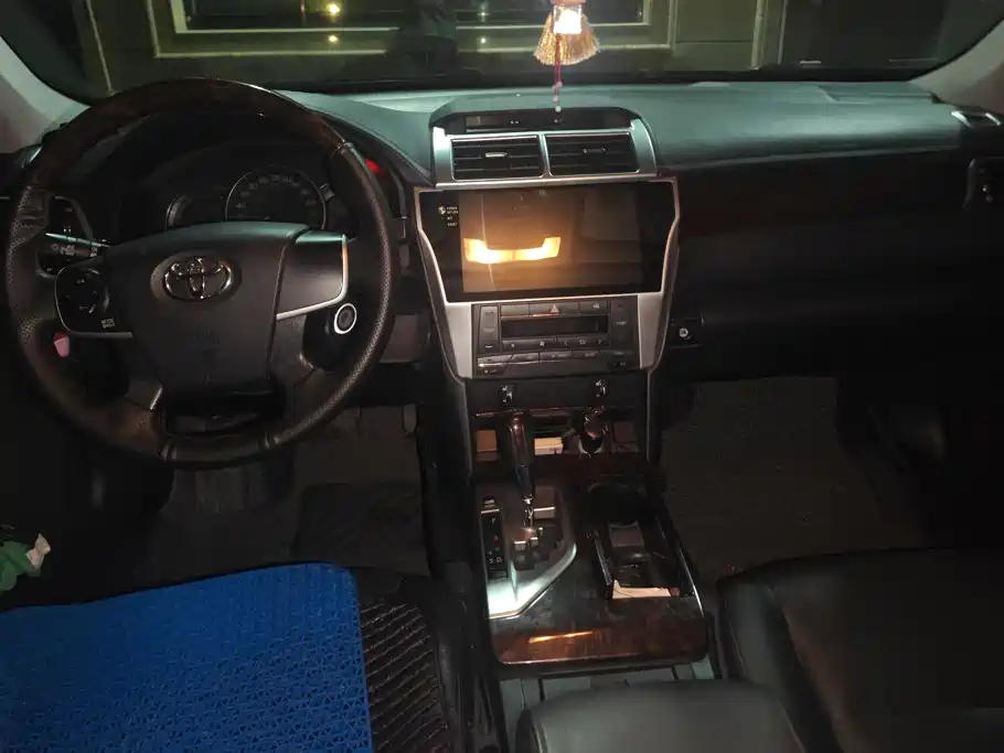 Toyota Camry 2015 2015 2.0G Leading Edition