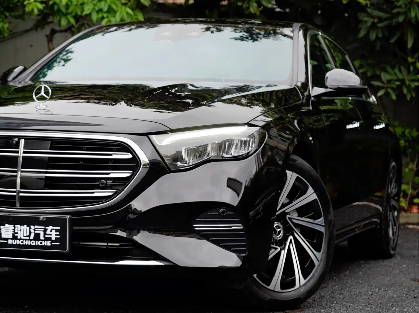 Mercedes-Benz E-Class 2024 Model E 300 L Luxury фото 9
