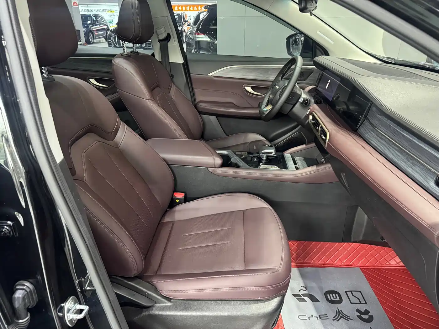 Jetour X90 PLUS 2024 2024 1.6TD DCT Big Family Happy Edition 7-seater