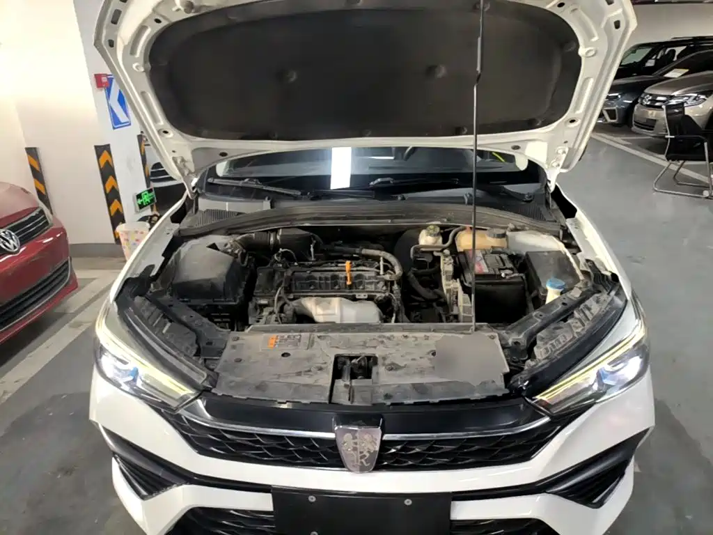Фото 20 - Roewe i5