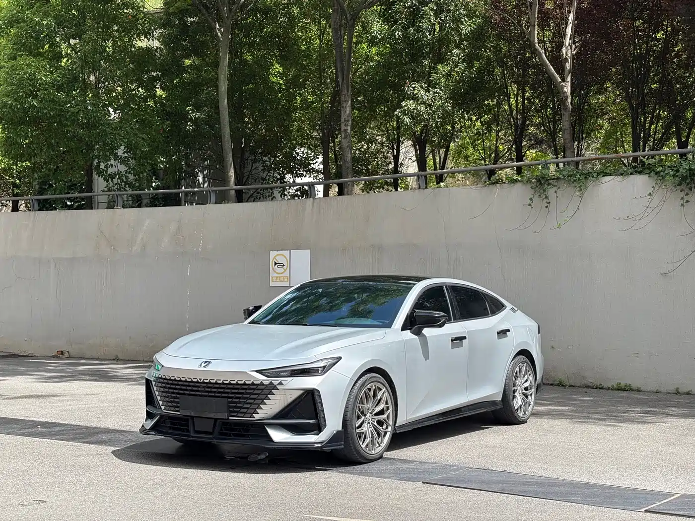 Changan UNI-V 2023 1.5T Sport Edition