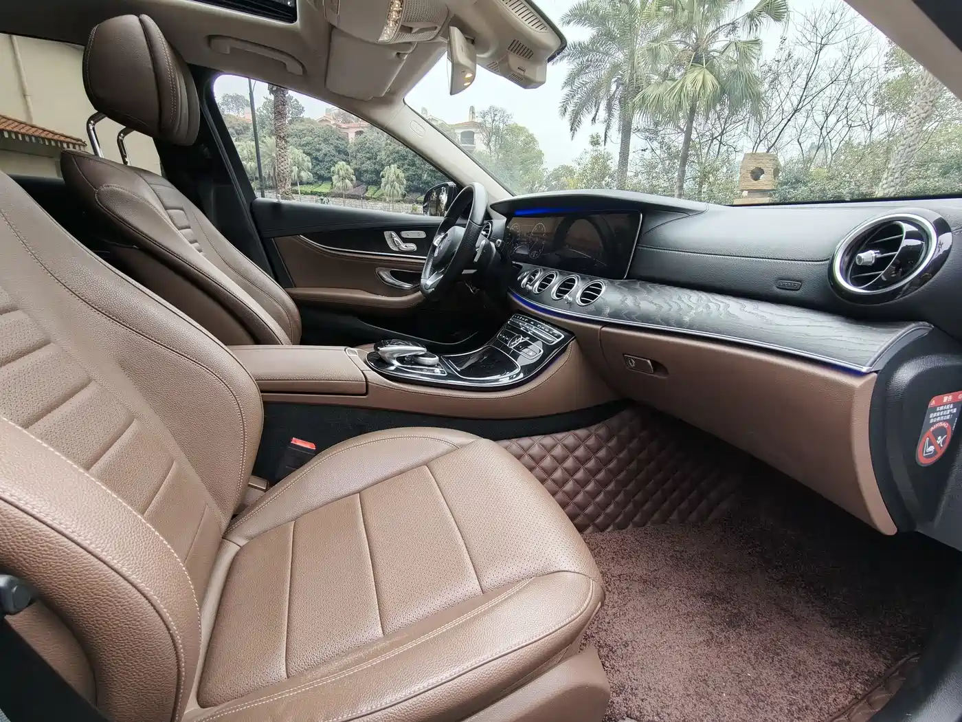 Mercedes-Benz E-Class 2017 E 300 L Sport Fashion фото 11