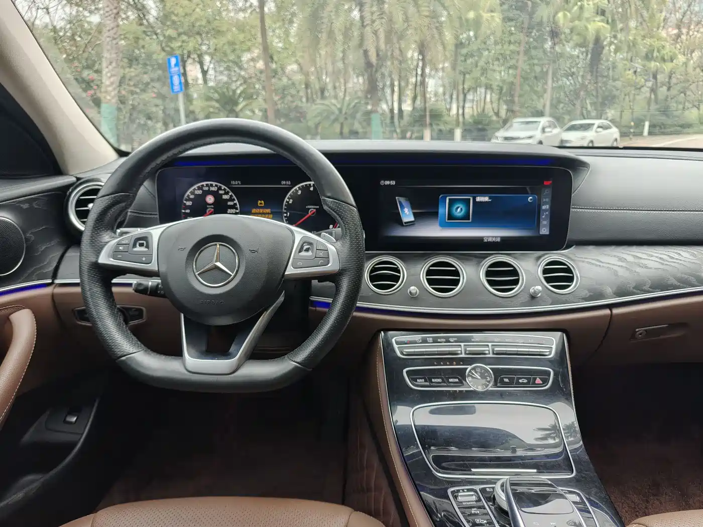 Mercedes-Benz E-Class 2017 E 300 L Sport Fashion фото 14
