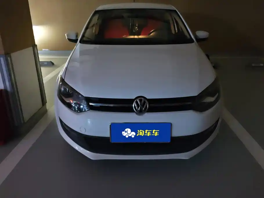 Photo 2 - Volkswagen Polo