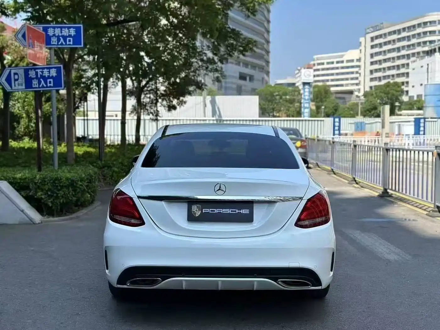 Mercedes-Benz C-Class 2016 C 200 L фото 9