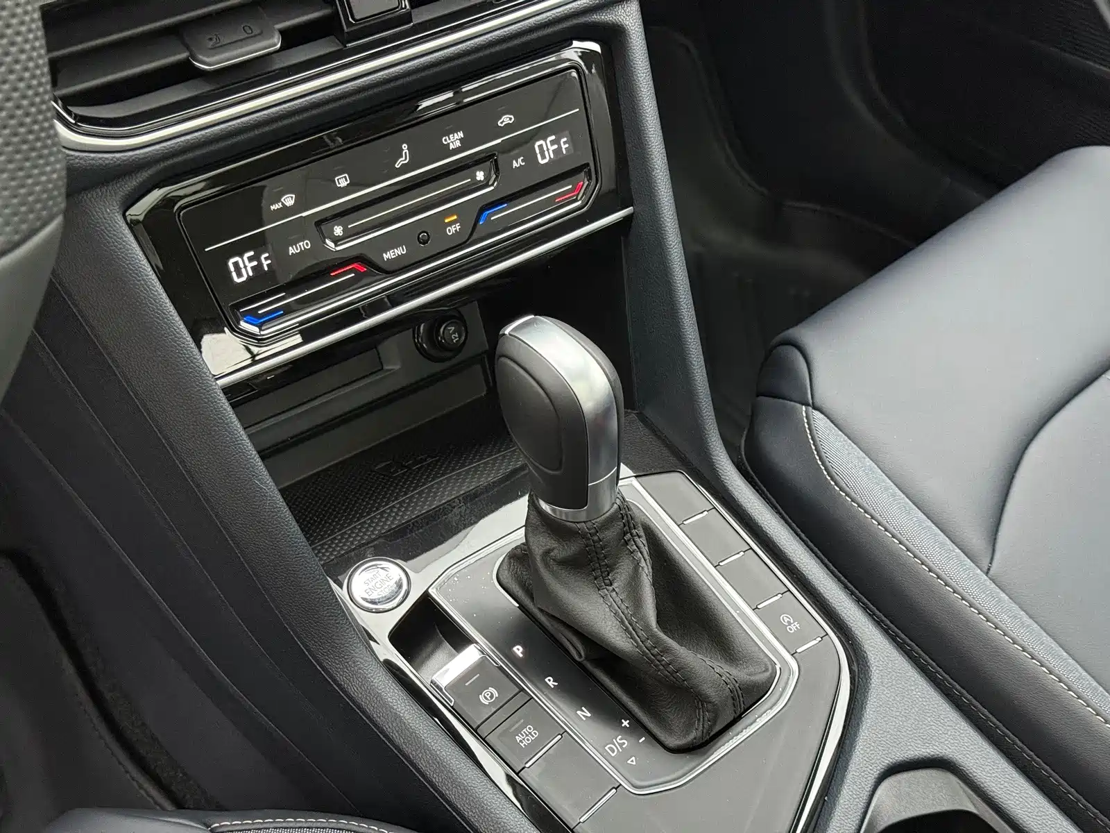 Фото 9 - Volkswagen Tharu