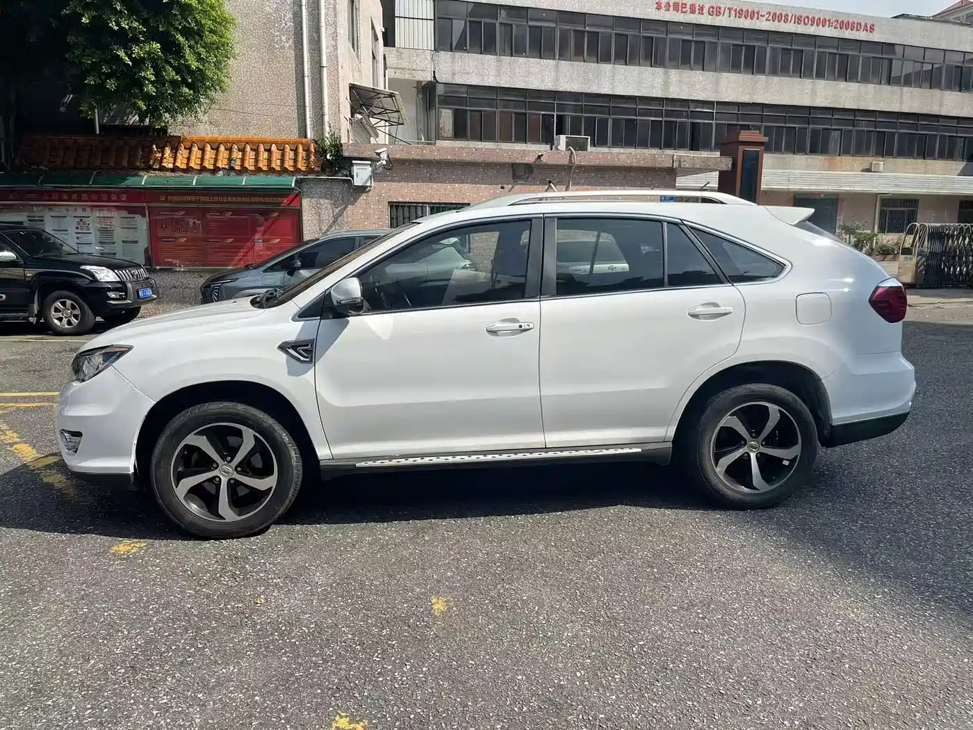 BYD S7 2015 2015 2.0T Automatic Premium