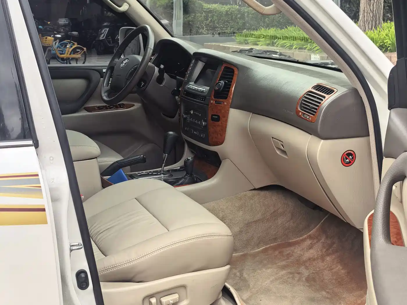 صورة 5 - Toyota Land Cruiser