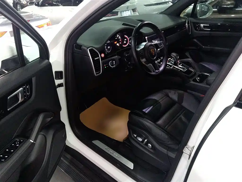 Porsche Cayenne 2018 Cayenne 3.0T фото 12