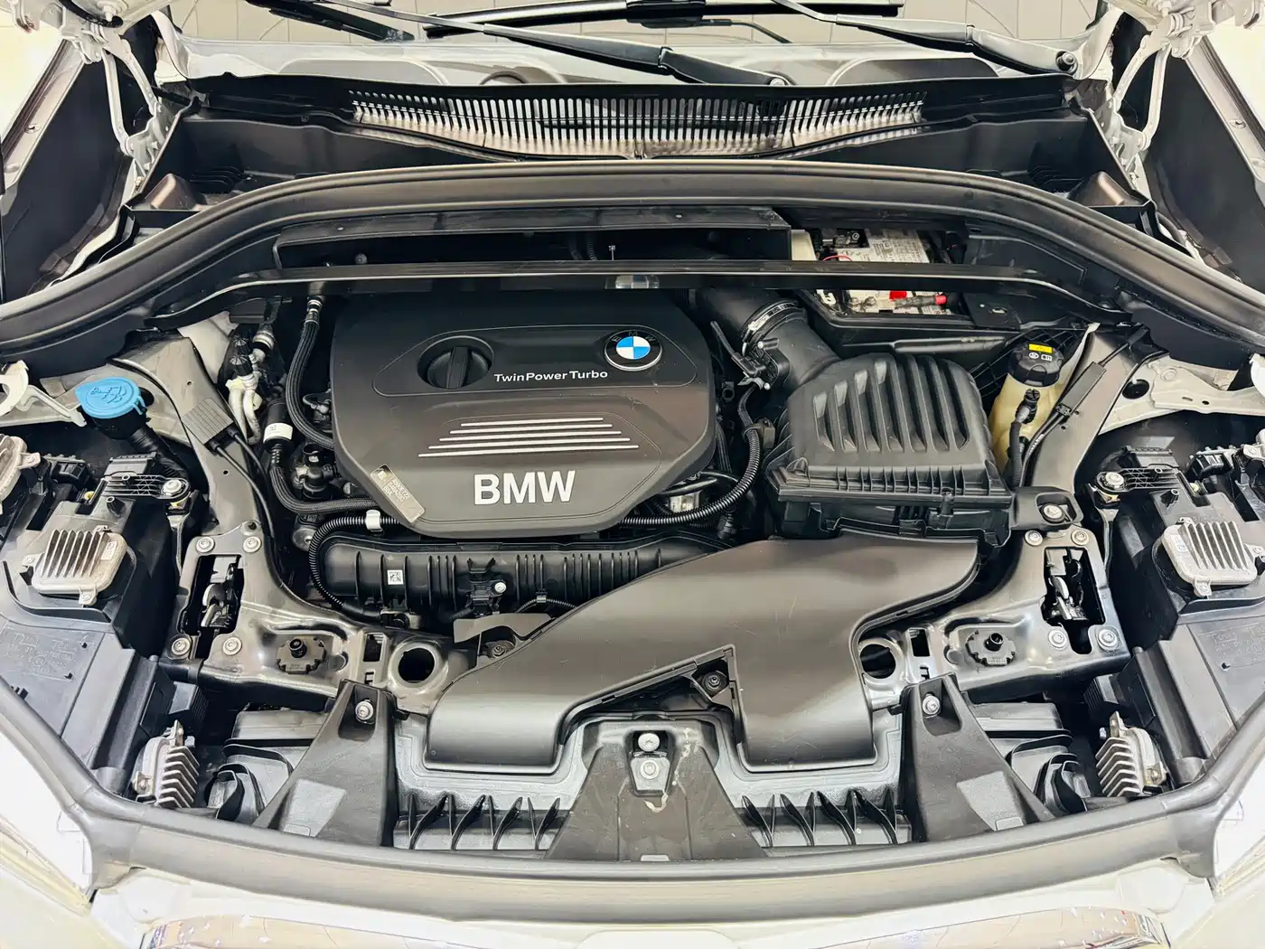 BMW X1 2019 sDrive20Li Leading Model фото 8