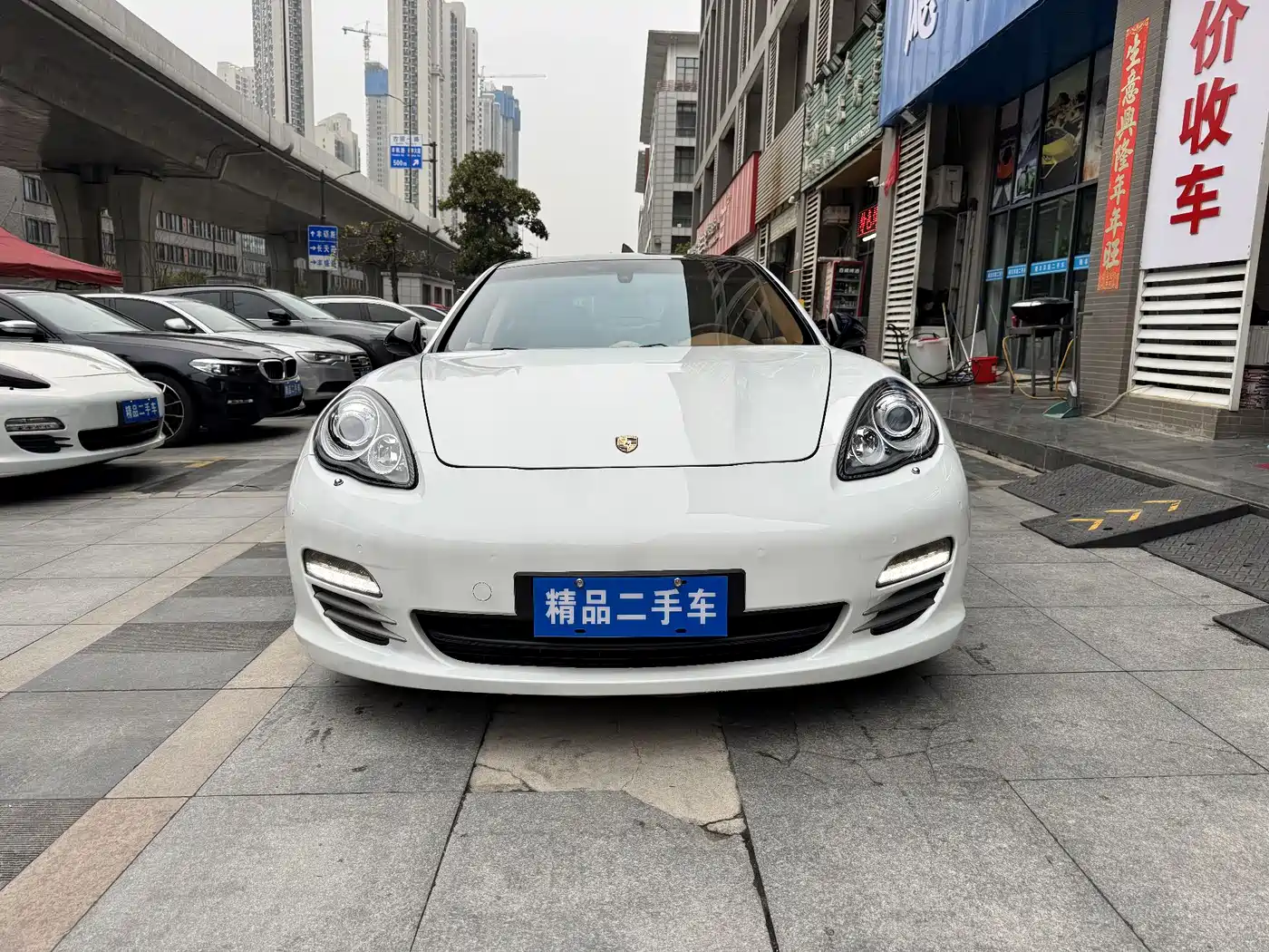 Porsche Panamera 2010 Model Panamera S 4.8L фото 2