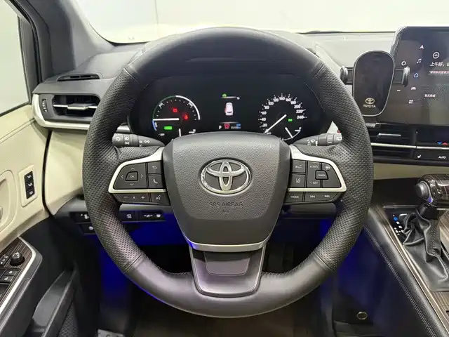 Toyota Granvia 2024 2023 2.5L Hybrid Prestige PLUS Edition