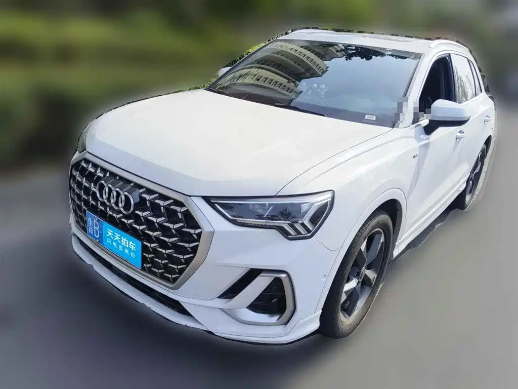 Audi Q3 2024 35 TFSI Fashion Sport