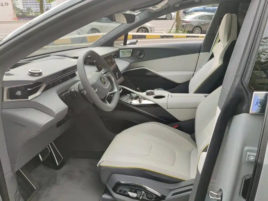 Lotus Lotus FOR ME 2026 2026 Model Base 4-Seater