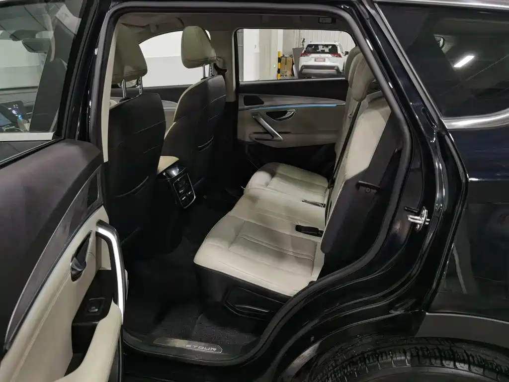 Jetour X70 PRO 2023 2023 2.0T DCT Premium 5-Seater