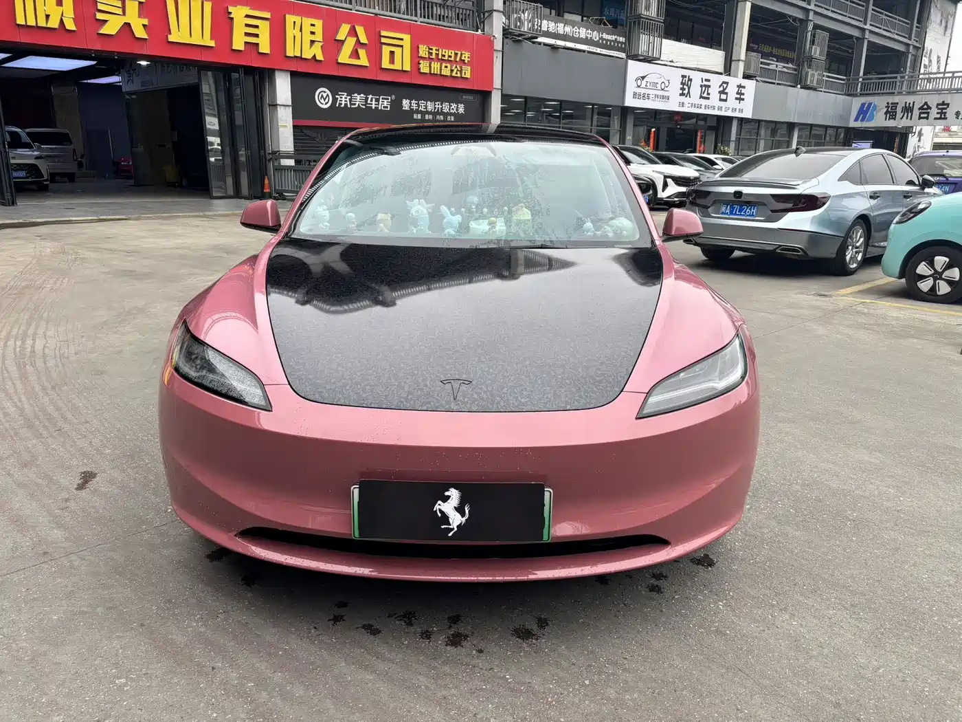 TESLA MODEL 3