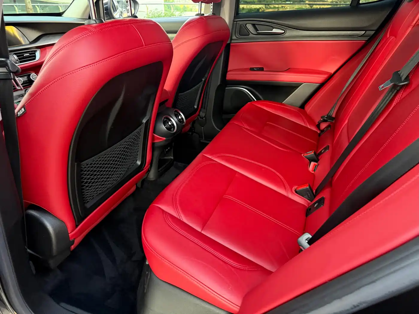 Фото 31 - Alfa Romeo Stelvio