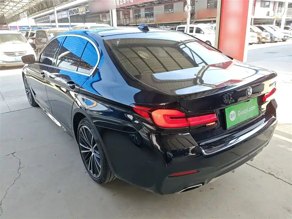 BMW 5 Series 2023 530Li Leading M Sport Package фото 5