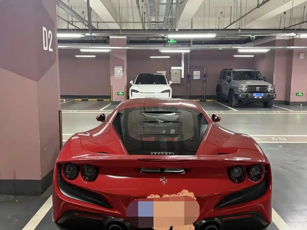 Ferrari F8 2021 2019 Tributo 3.9T V8