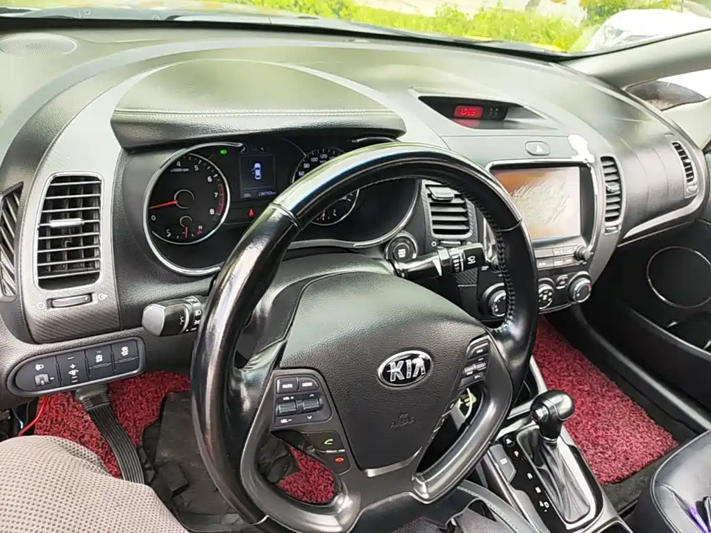 Фото 10 - Kia K3