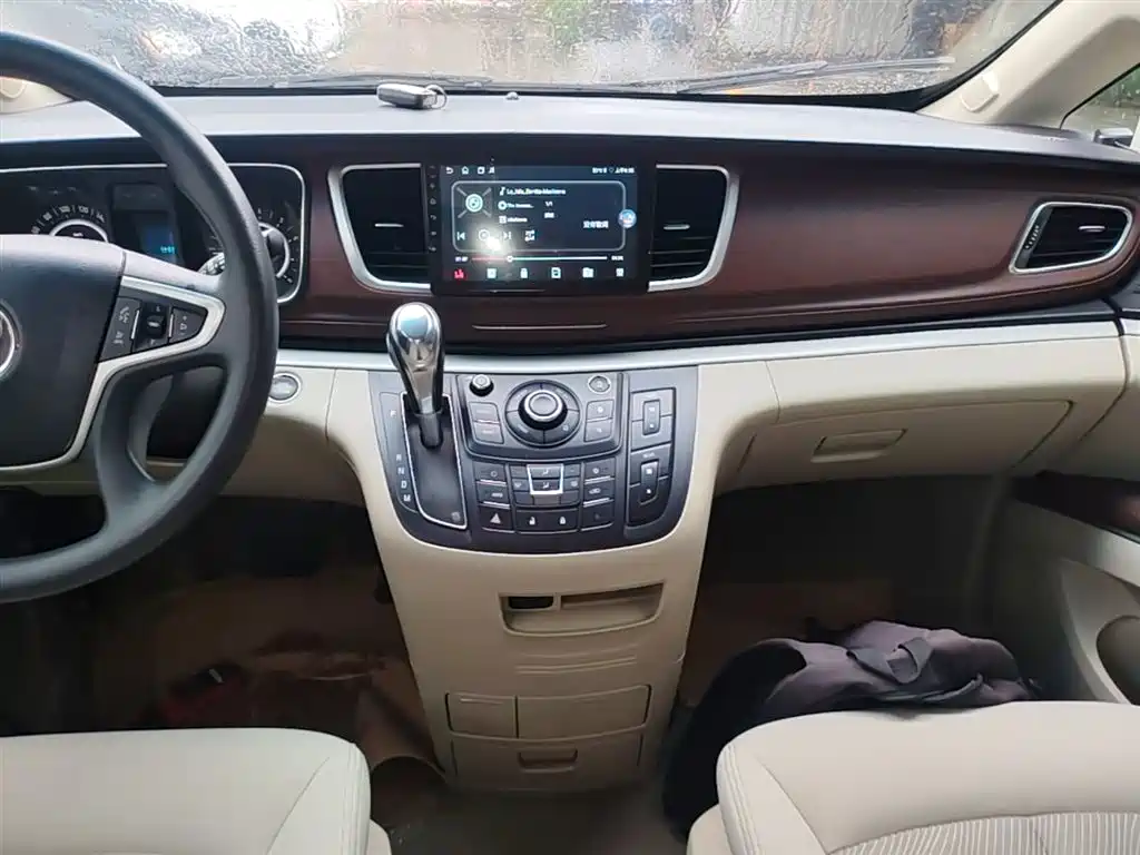 Buick GL8 2018 28T Comfort China VI фото 13