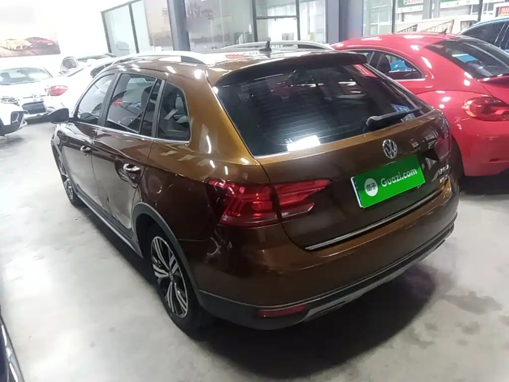 Volkswagen Gran Lavida 2017 2017 230TSI DSG Luxury Edition