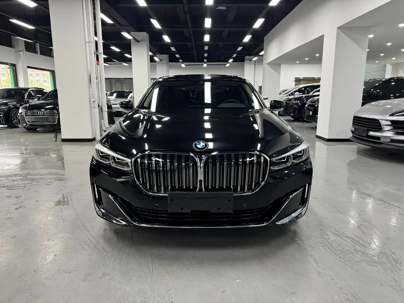 BMW 7-SERIES