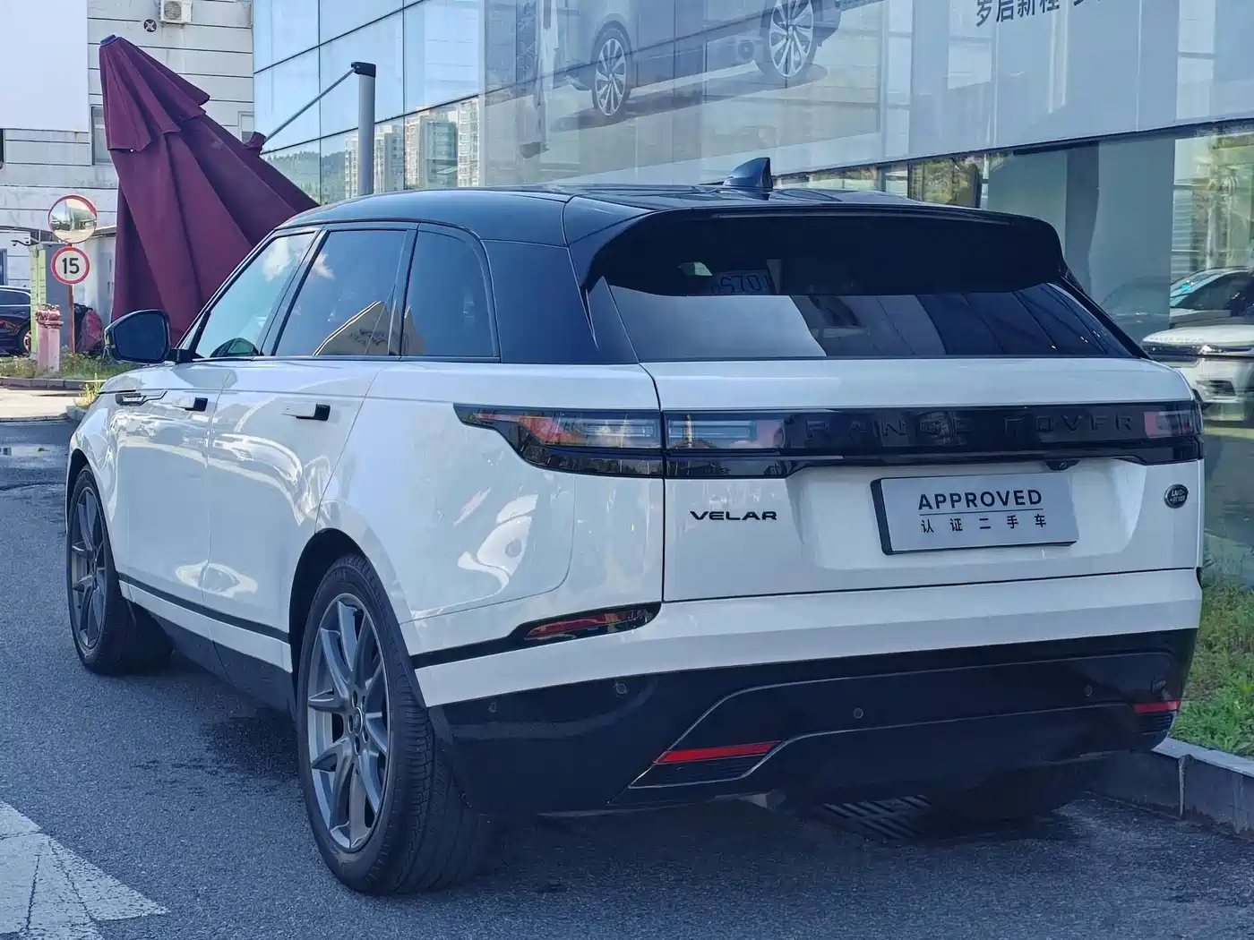 Land Rover Range Rover Velar 2024 Dynamic HSE фото 4