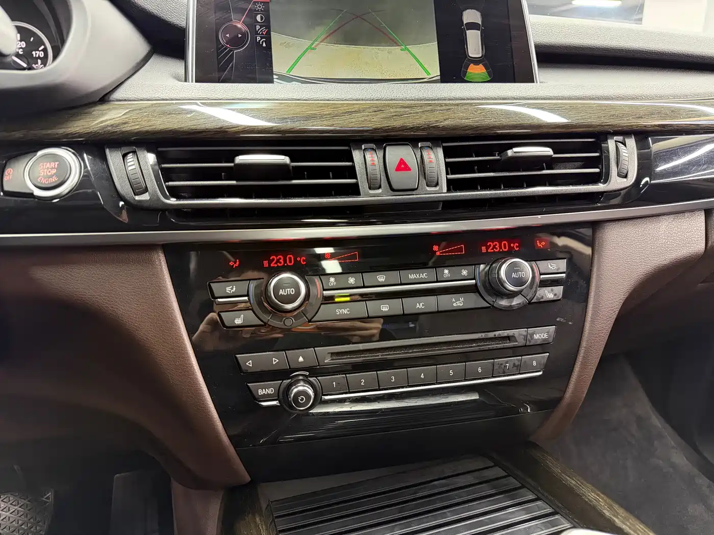 BMW X5 (Import) 2014 xDrive35i Leading фото 16