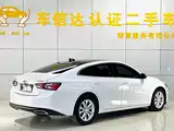 Photo 2 - Chevrolet Malibu XL