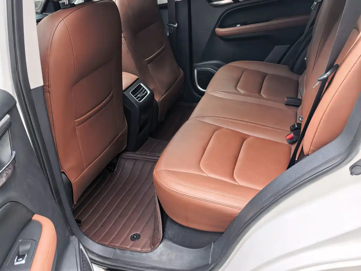 Geely Emgrand X6 2024 2021 Model PRO 1.4T Automatic Premium