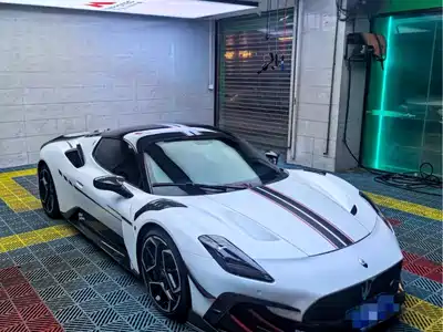 Maserati MC20