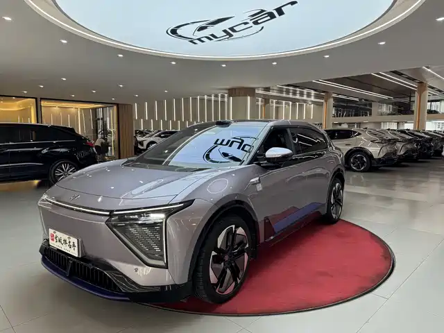  HiPhi HiPhi Y 2023 560km Pioneer Edition