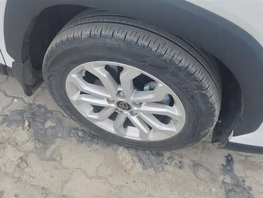 TOYOTA FENGLANDA