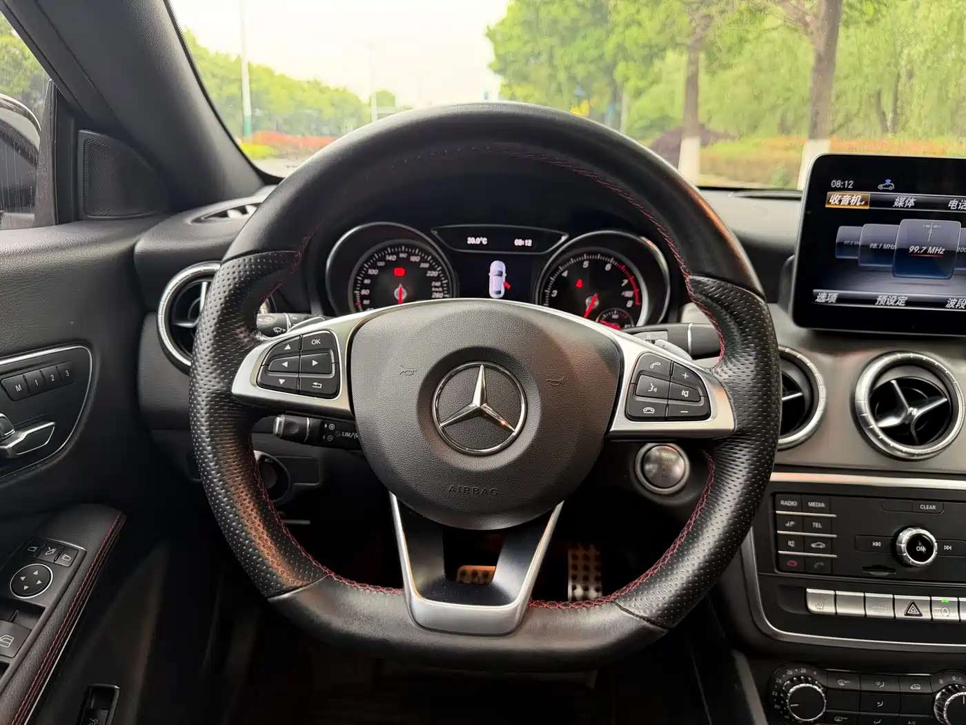 Mercedes-Benz CLA (Import) 2018 CLA 220 4MATIC фото 14
